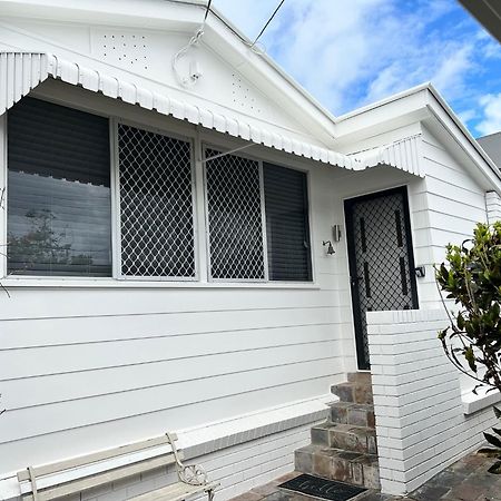 Comfortable Beach Home Scarborough Exterior foto